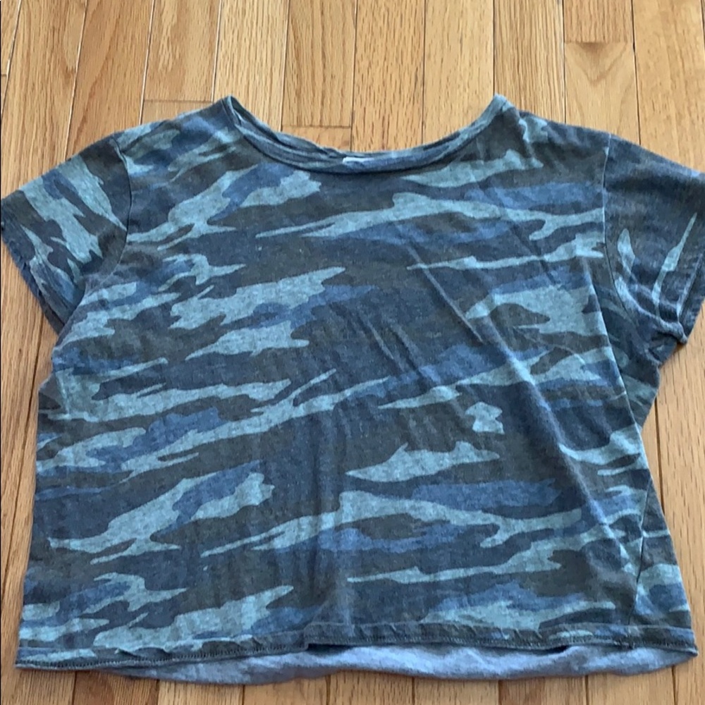 Camo crop top